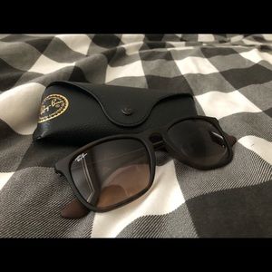 Chris Ray-ban Matte Tortoise Unisex sunglasses